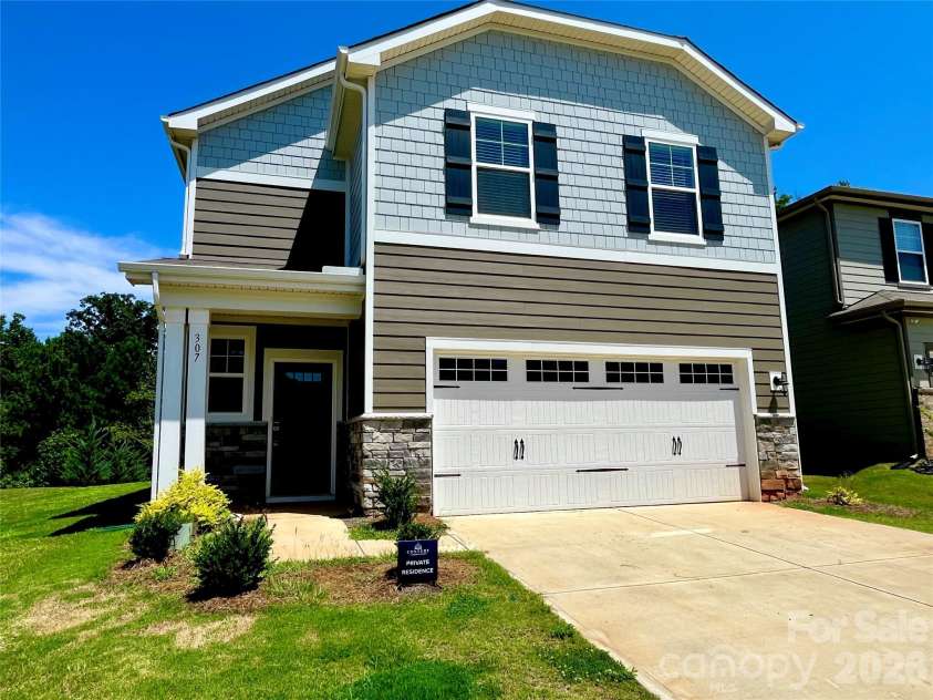 307 Bezelle Avenue, York, SC 29745.  MLS# CAR4415235, YatesRealty ID 44815. 