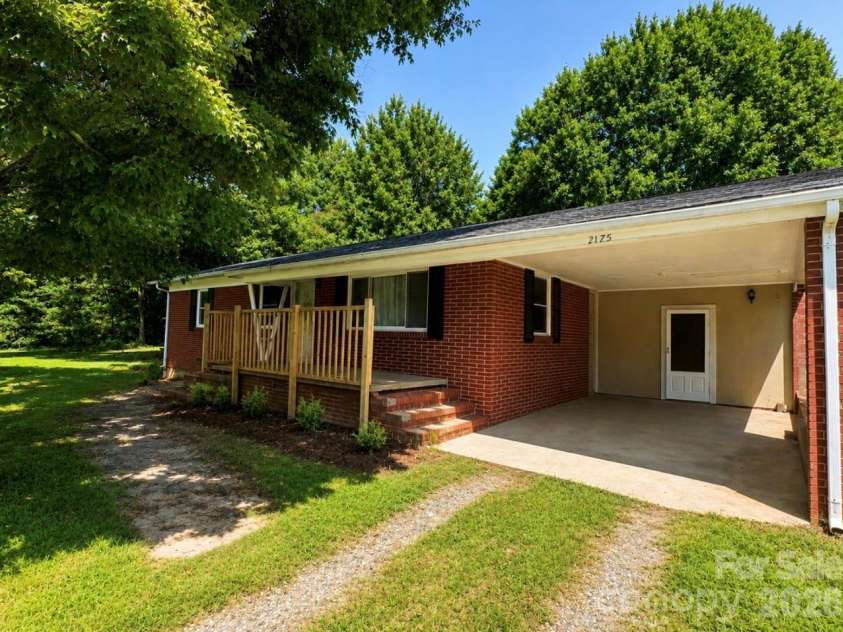 2175 Triplett Road, Mt Ulla, NC 28125.  MLS# CAR4415272, YatesRealty ID 44818. New porch railing