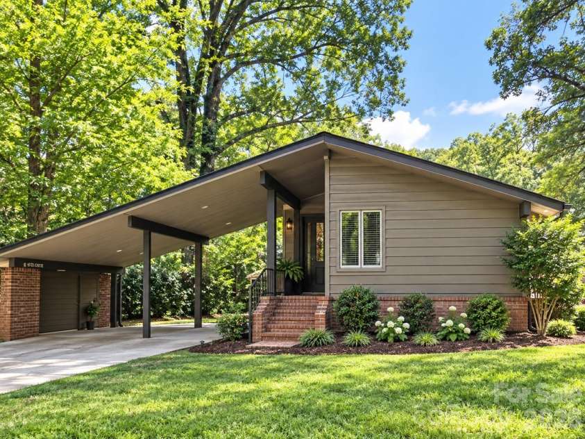 103 Brookwood Drive, Tryon, NC 28782.  MLS# CAR4415277, YatesRealty ID 44819. 