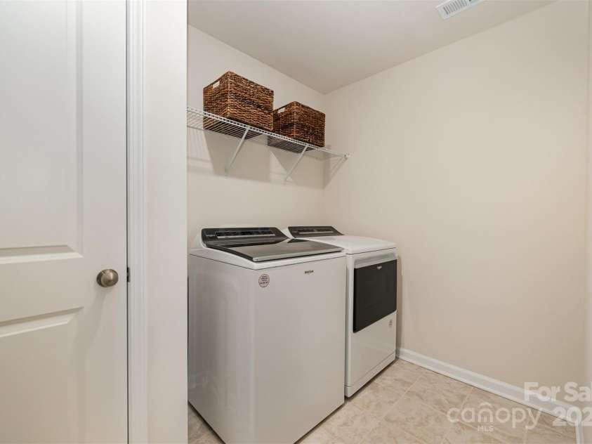 1051 Lookout Shoals Drive, Fort Mill, SC 29715.  MLS# CAR4222088, YatesRealty ID 4482. Laundry room