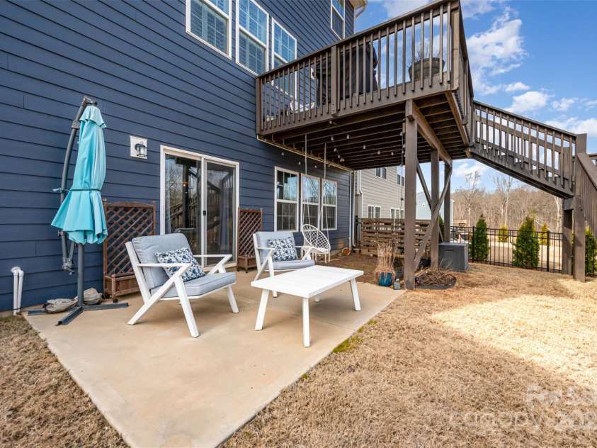 1051 Lookout Shoals Drive, Fort Mill, SC 29715.  MLS# CAR4222088, YatesRealty ID 4482. Lower patio area