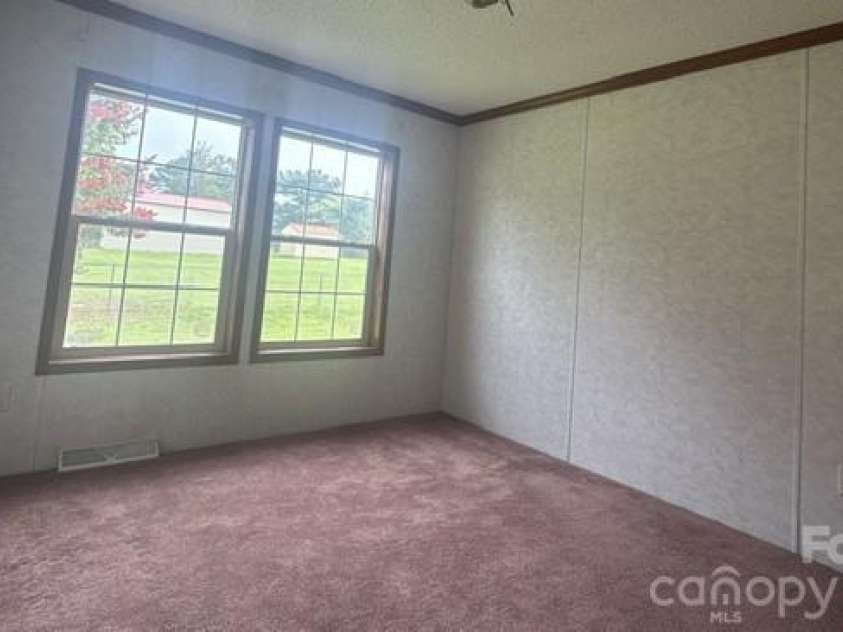 311 Timberland Drive, Grover, NC 28073.  MLS# CAR4415281, YatesRealty ID 44820. 