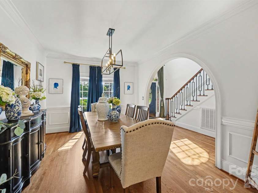 5507 Two Iron Drive, Matthews, NC 28104.  MLS# CAR4415000, YatesRealty ID 44821. 