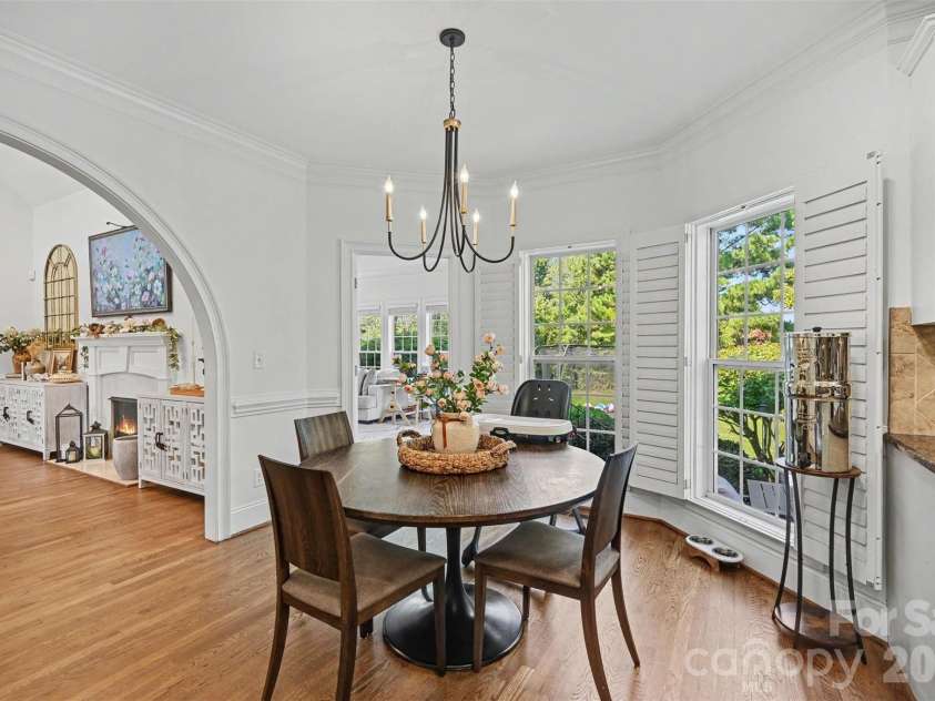 5507 Two Iron Drive, Matthews, NC 28104.  MLS# CAR4415000, YatesRealty ID 44821. 
