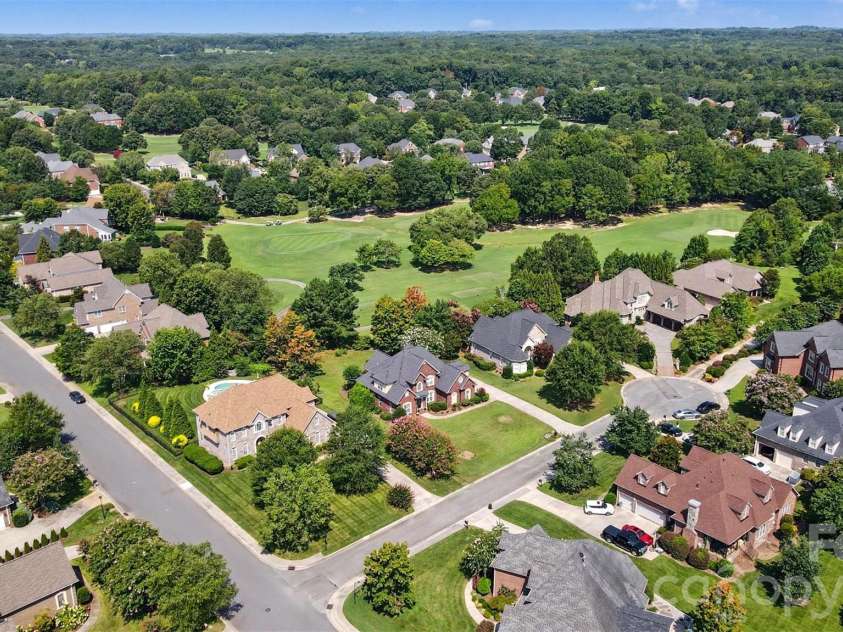 5507 Two Iron Drive, Matthews, NC 28104.  MLS# CAR4415000, YatesRealty ID 44821. 