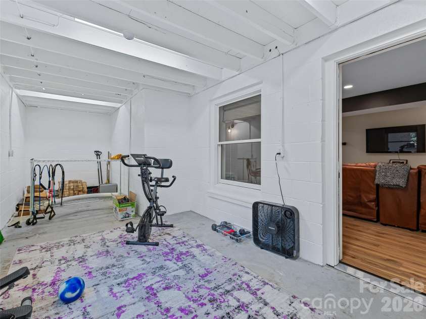 105 Galloway Drive, Asheville, NC 28803.  MLS# CAR4413973, YatesRealty ID 44825. 