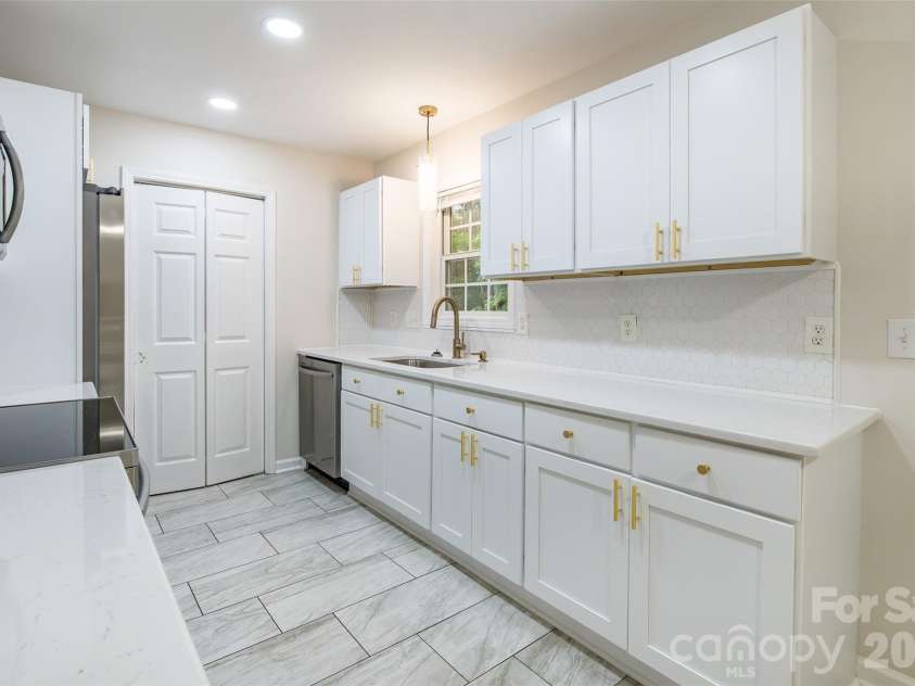201 Polly Collins Court, Fort Mill, SC 29715.  MLS# CAR4413912, YatesRealty ID 44826. 