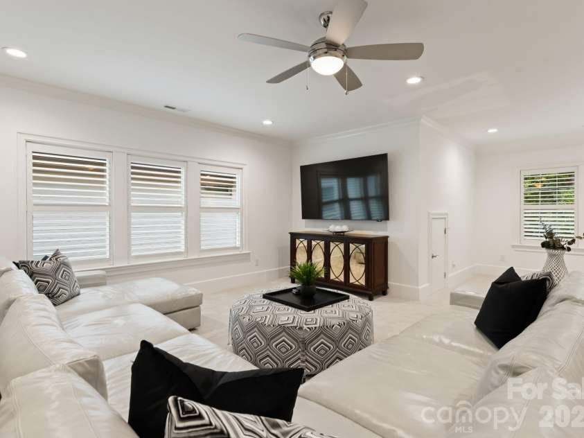 4611 Harper Court, Charlotte, NC 28210.  MLS# CAR4413590, YatesRealty ID 44828. Bonus room (second-level).