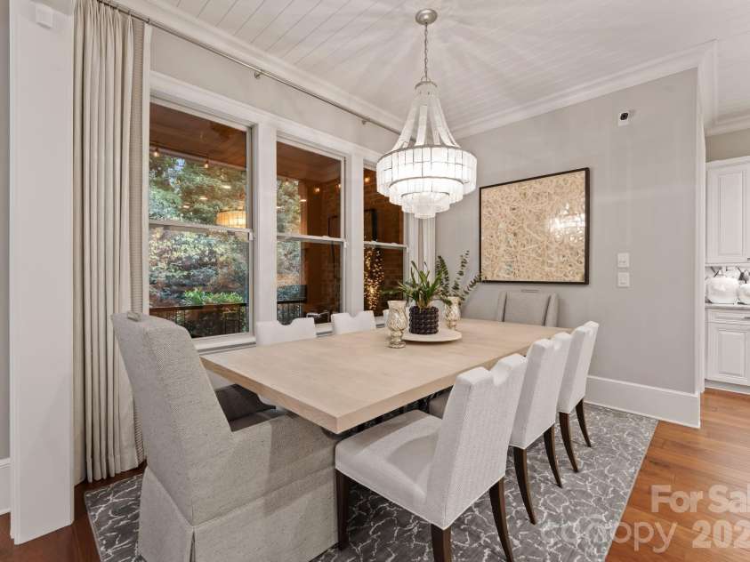 4611 Harper Court, Charlotte, NC 28210.  MLS# CAR4413590, YatesRealty ID 44828. Dining area (main-level).