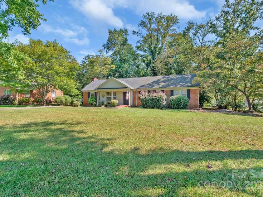 1790 Havenwood Drive, Lancaster, SC 29720.  MLS# CAR4303834, YatesRealty ID 4483. 