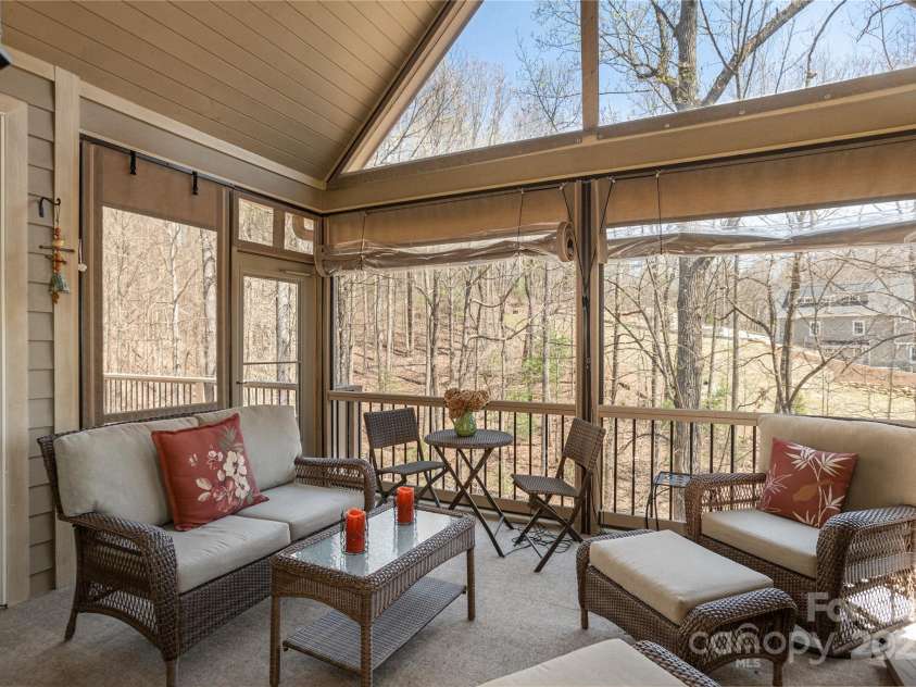 23 Dartmoor Court, Flat Rock, NC 28731.  MLS# CAR4241308, YatesRealty ID 4483. 