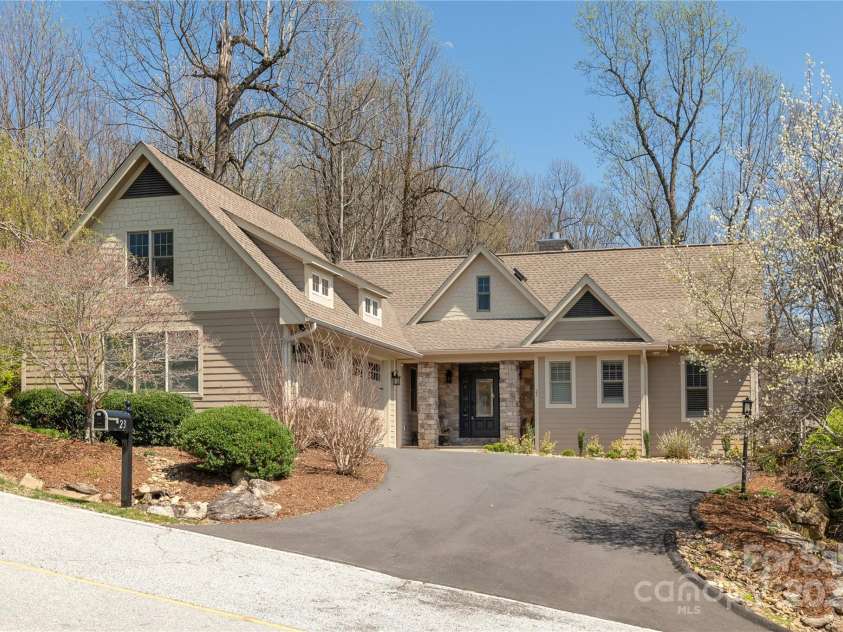 23 Dartmoor Court, Flat Rock, NC 28731.  MLS# CAR4241308, YatesRealty ID 4483. Front of Home