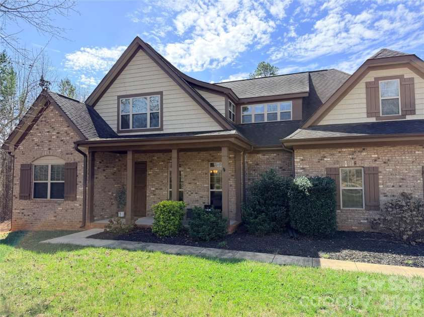 511 Alex D Owens Drive, Kings Mountain, NC 28086.  MLS# CAR4353870, YatesRealty ID 4483. 