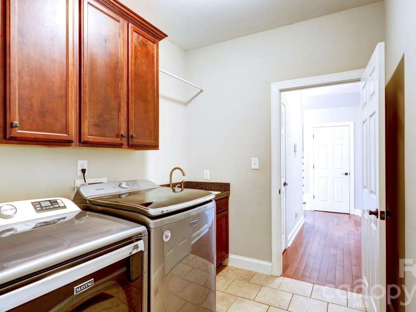 511 Alex D Owens Drive, Kings Mountain, NC 28086.  MLS# CAR4353870, YatesRealty ID 4483. Main floor laundry room