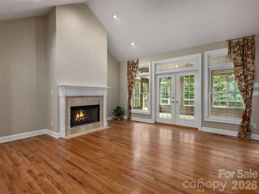 1126 Burnside Drive, Asheville, NC 28803.  MLS# CAR4414757, YatesRealty ID 44830. 