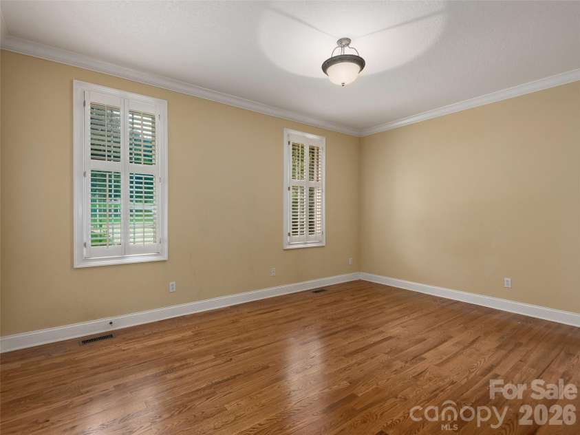 1126 Burnside Drive, Asheville, NC 28803.  MLS# CAR4414757, YatesRealty ID 44830. 