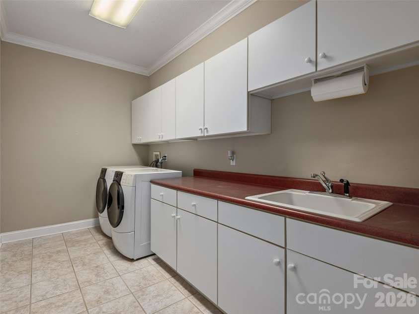 1126 Burnside Drive, Asheville, NC 28803.  MLS# CAR4414757, YatesRealty ID 44830. 