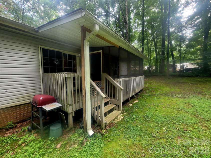 121 Sylvan Drive, Statesville, NC 28677.  MLS# CAR4414812, YatesRealty ID 44831. Back porch