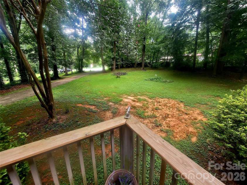 121 Sylvan Drive, Statesville, NC 28677.  MLS# CAR4414812, YatesRealty ID 44831. Front stoop