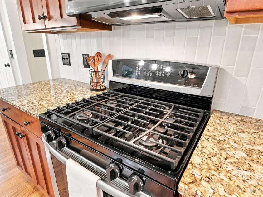 112 Millwood Drive, Fort Mill, SC 29715.  MLS# CAR4412856, YatesRealty ID 44833. 