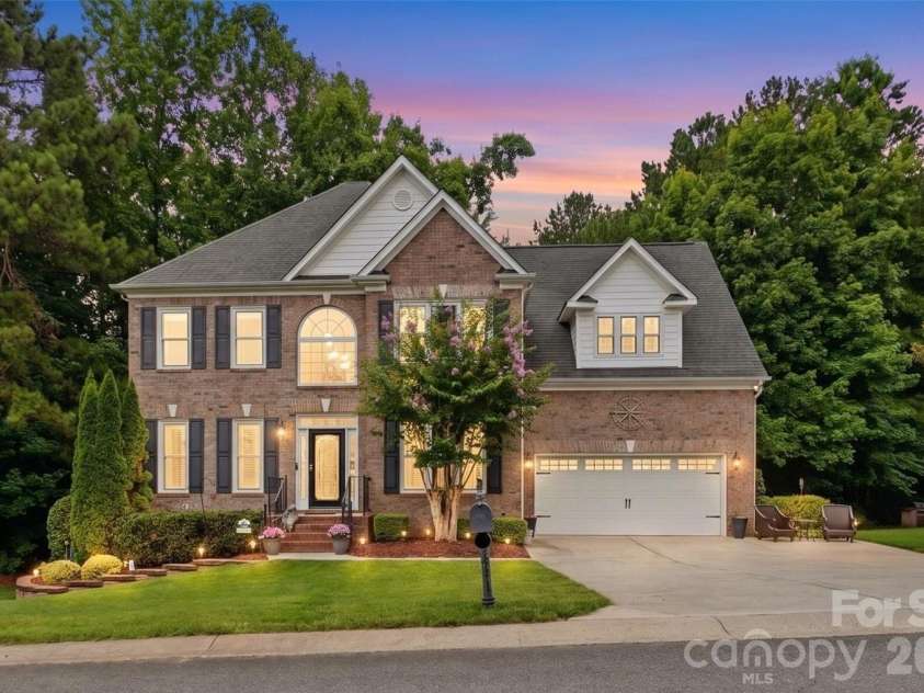 112 Millwood Drive, Fort Mill, SC 29715.  MLS# CAR4412856, YatesRealty ID 44833. 