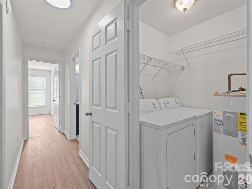 6203 Rosecroft Drive, Charlotte, NC 28215.  MLS# CAR4409527, YatesRealty ID 44835. Hall with laundry
