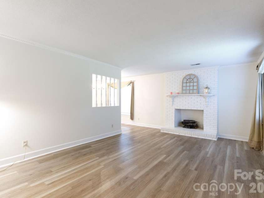 150 Grady Drive, Rock Hill, SC 29732.  MLS# CAR4410826, YatesRealty ID 44836. 