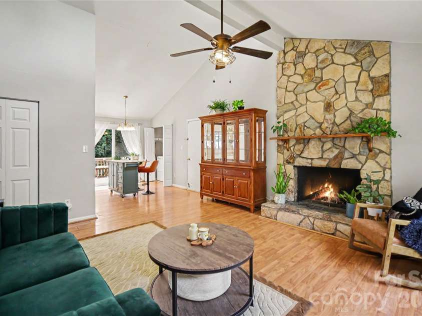 6601 Santa Cruz Trail, Charlotte, NC 28227.  MLS# CAR4410897, YatesRealty ID 44837. 