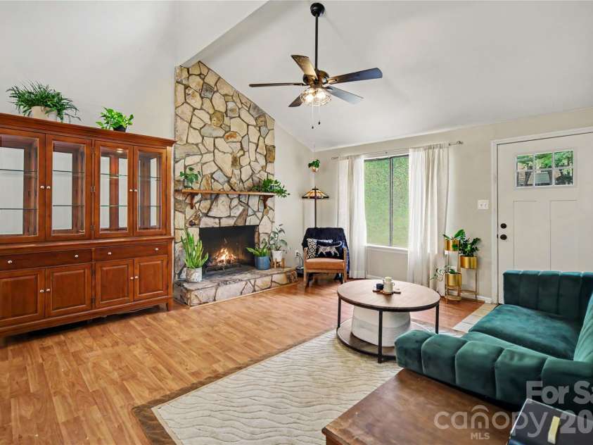 6601 Santa Cruz Trail, Charlotte, NC 28227.  MLS# CAR4410897, YatesRealty ID 44837. 