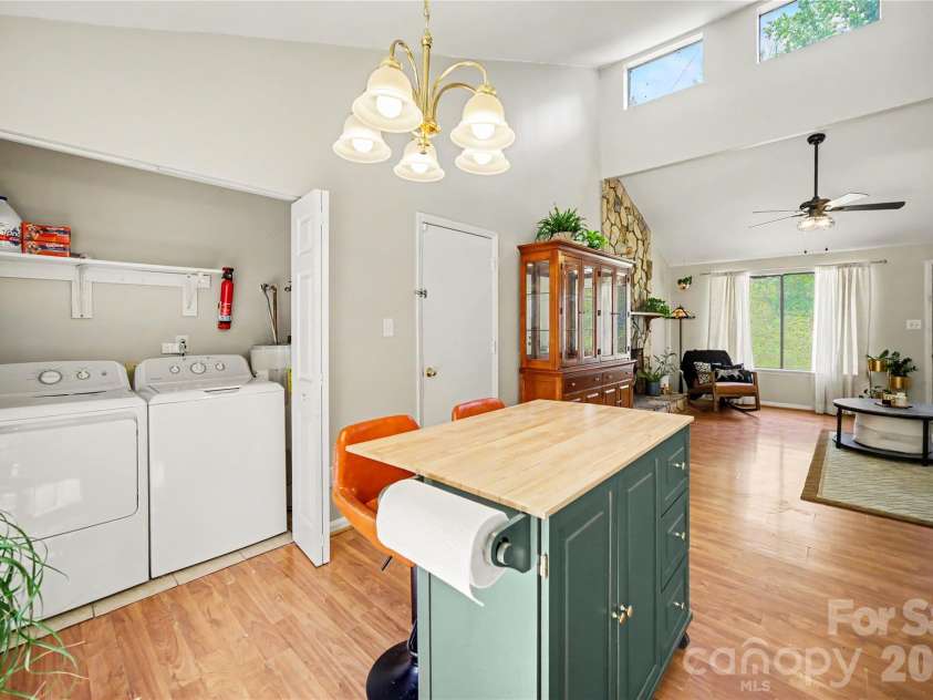 6601 Santa Cruz Trail, Charlotte, NC 28227.  MLS# CAR4410897, YatesRealty ID 44837. 