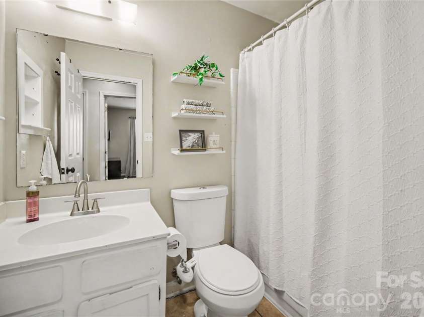 6601 Santa Cruz Trail, Charlotte, NC 28227.  MLS# CAR4410897, YatesRealty ID 44837. 