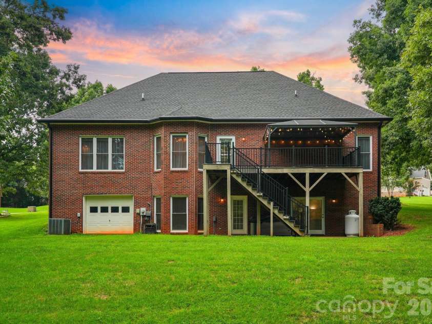 11 Greenway Drive, Granite Falls, NC 28630.  MLS# CAR4410404, YatesRealty ID 44839. 