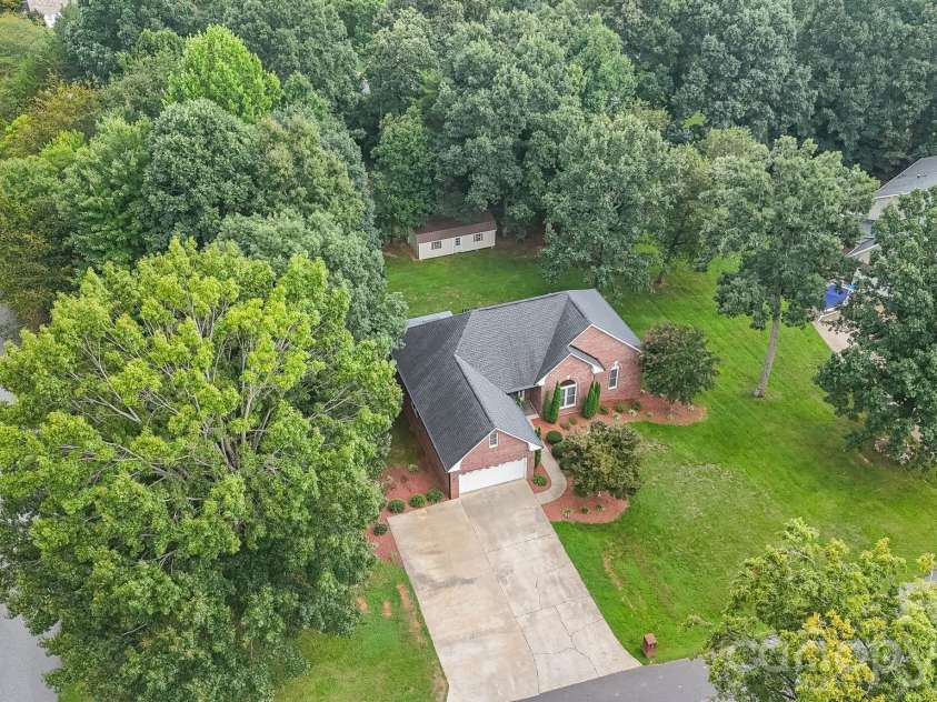11 Greenway Drive, Granite Falls, NC 28630.  MLS# CAR4410404, YatesRealty ID 44839. 
