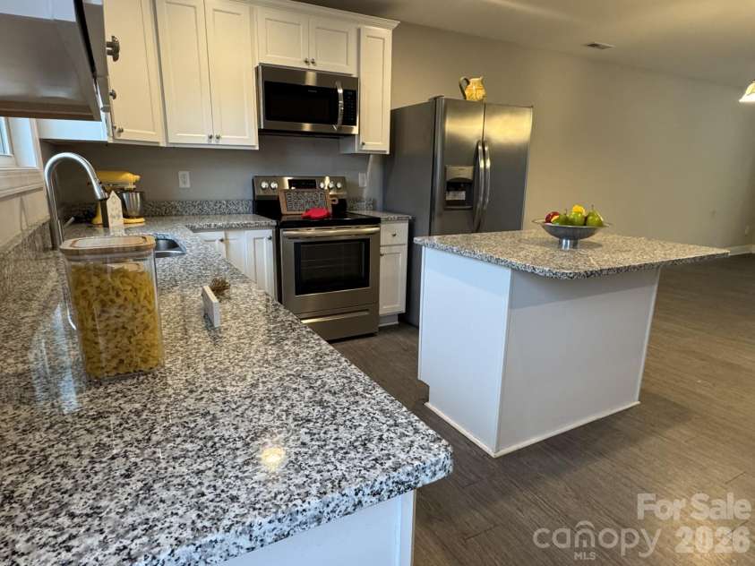 212 Old Centergrove Road, Kannapolis, NC 28083.  MLS# CAR4411907, YatesRealty ID 44845. 