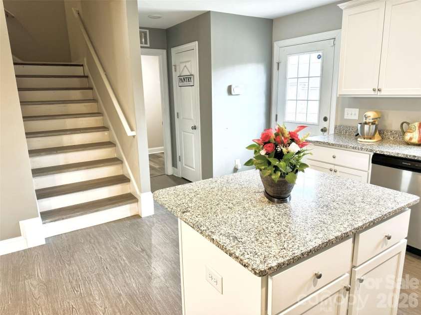 212 Old Centergrove Road, Kannapolis, NC 28083.  MLS# CAR4411907, YatesRealty ID 44845. 