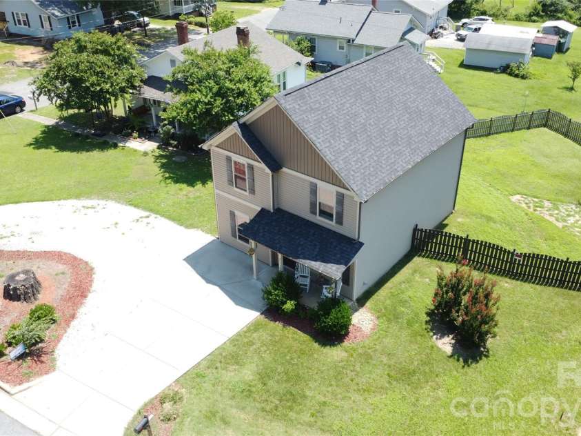 212 Old Centergrove Road, Kannapolis, NC 28083.  MLS# CAR4411907, YatesRealty ID 44845. 