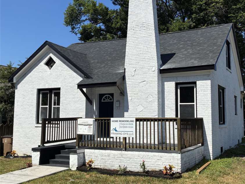 107 Lineberger Street, Shelby, NC 28150.  MLS# CAR4414016, YatesRealty ID 44848. 