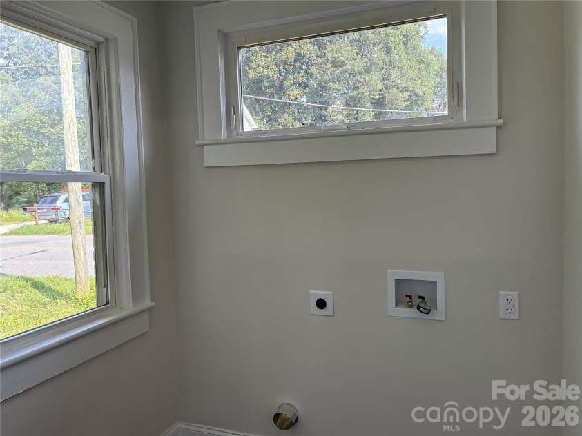 107 Lineberger Street, Shelby, NC 28150.  MLS# CAR4414016, YatesRealty ID 44848. 