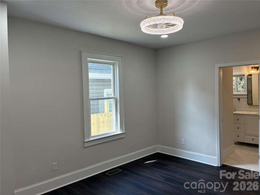 107 Lineberger Street, Shelby, NC 28150.  MLS# CAR4414016, YatesRealty ID 44848. 