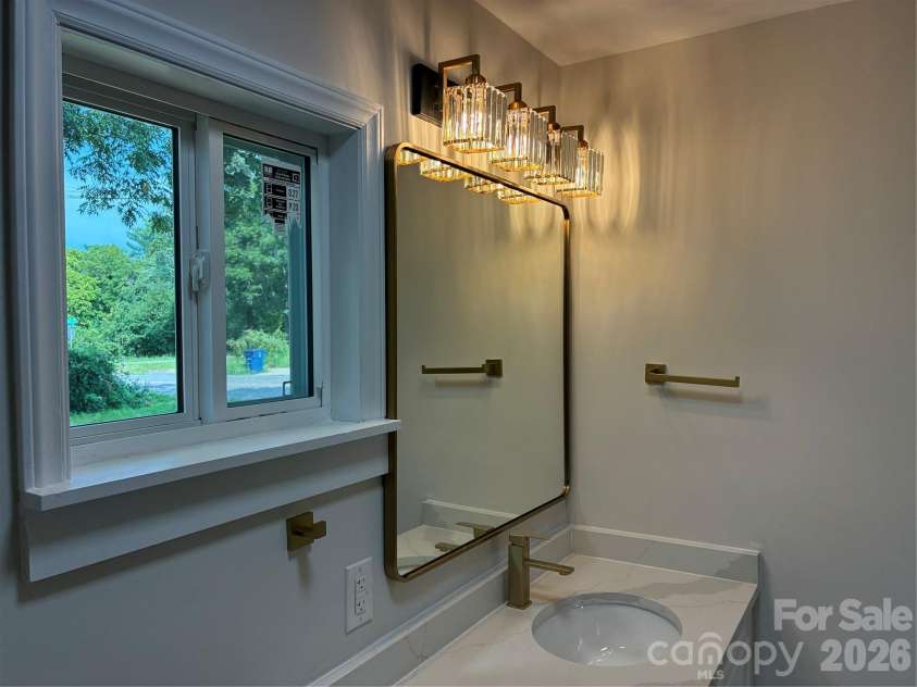 107 Lineberger Street, Shelby, NC 28150.  MLS# CAR4414016, YatesRealty ID 44848. 