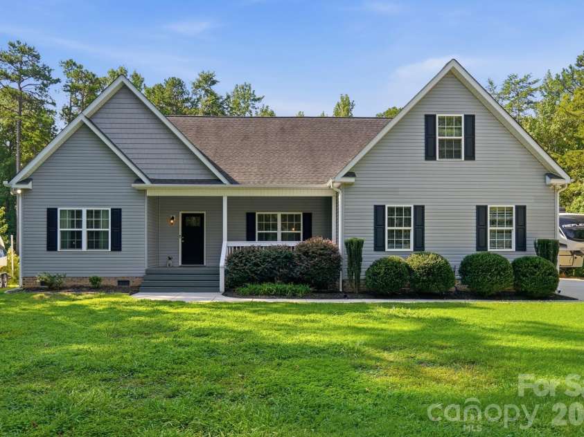 4643 Mt Gallant Road, Rock Hill, SC 29732.  MLS# CAR4414985, YatesRealty ID 44849. 