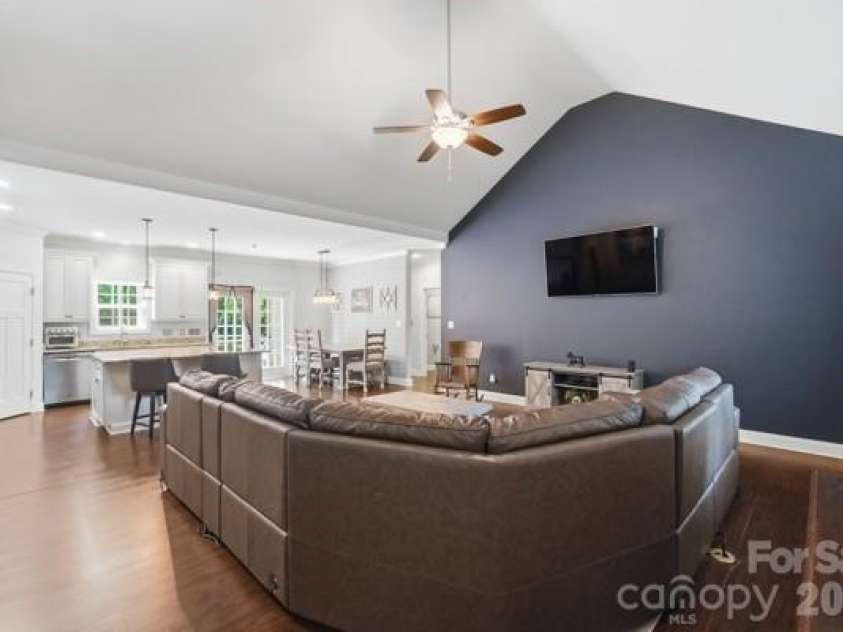 4643 Mt Gallant Road, Rock Hill, SC 29732.  MLS# CAR4414985, YatesRealty ID 44849. 