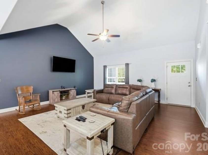 4643 Mt Gallant Road, Rock Hill, SC 29732.  MLS# CAR4414985, YatesRealty ID 44849. 