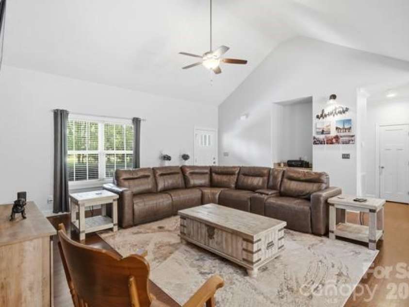 4643 Mt Gallant Road, Rock Hill, SC 29732.  MLS# CAR4414985, YatesRealty ID 44849. 