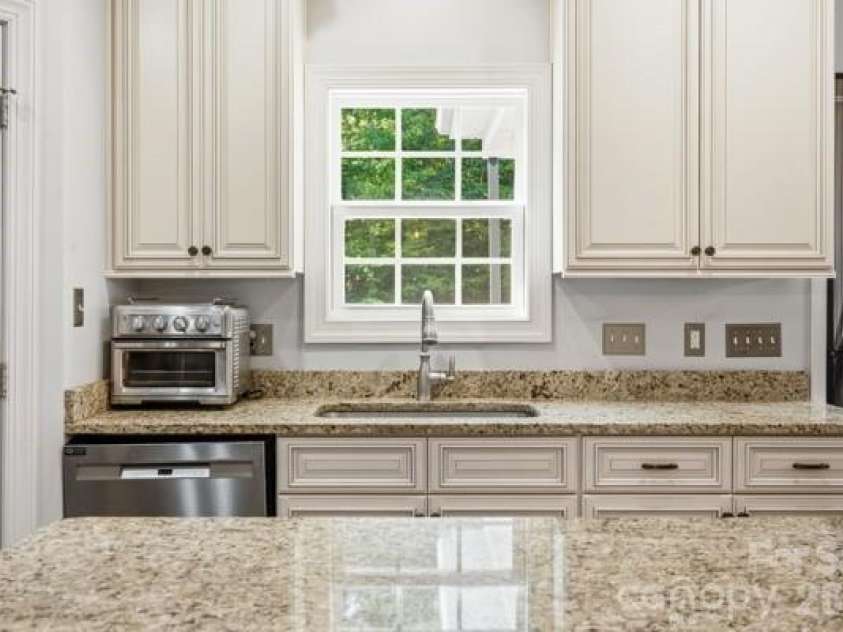 4643 Mt Gallant Road, Rock Hill, SC 29732.  MLS# CAR4414985, YatesRealty ID 44849. 