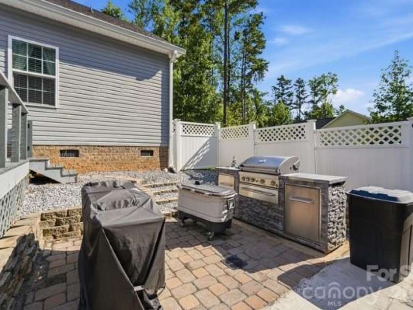 4643 Mt Gallant Road, Rock Hill, SC 29732.  MLS# CAR4414985, YatesRealty ID 44849. 