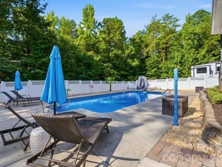 4643 Mt Gallant Road, Rock Hill, SC 29732.  MLS# CAR4414985, YatesRealty ID 44849. 