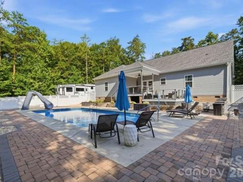 4643 Mt Gallant Road, Rock Hill, SC 29732.  MLS# CAR4414985, YatesRealty ID 44849. 
