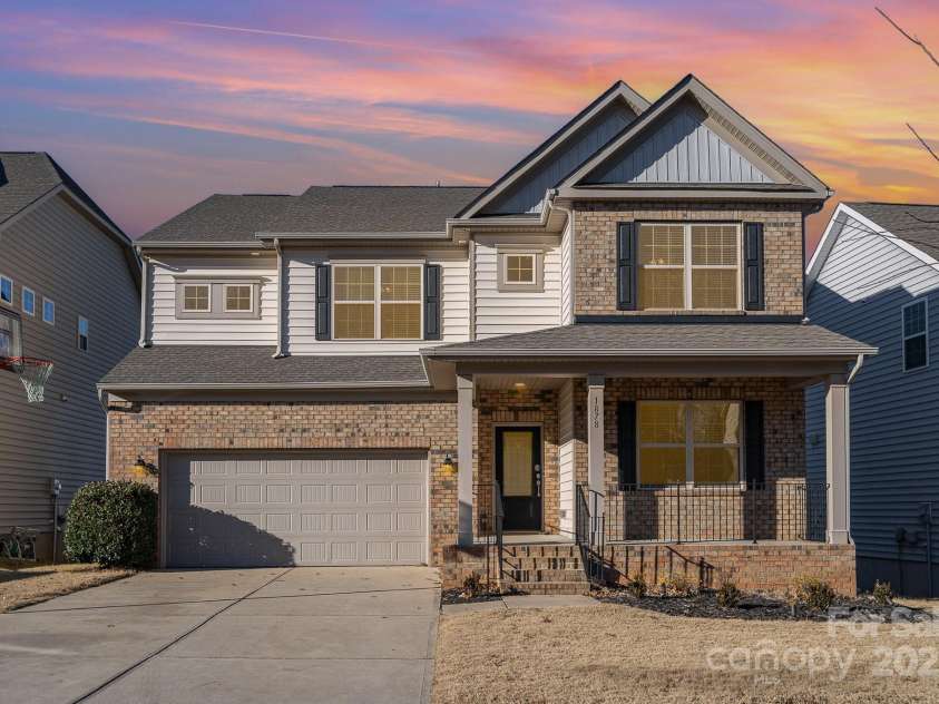 1878 Sapphire Meadow Drive, Fort Mill, SC 29715.  MLS# CAR4209802, YatesRealty ID 4485. 