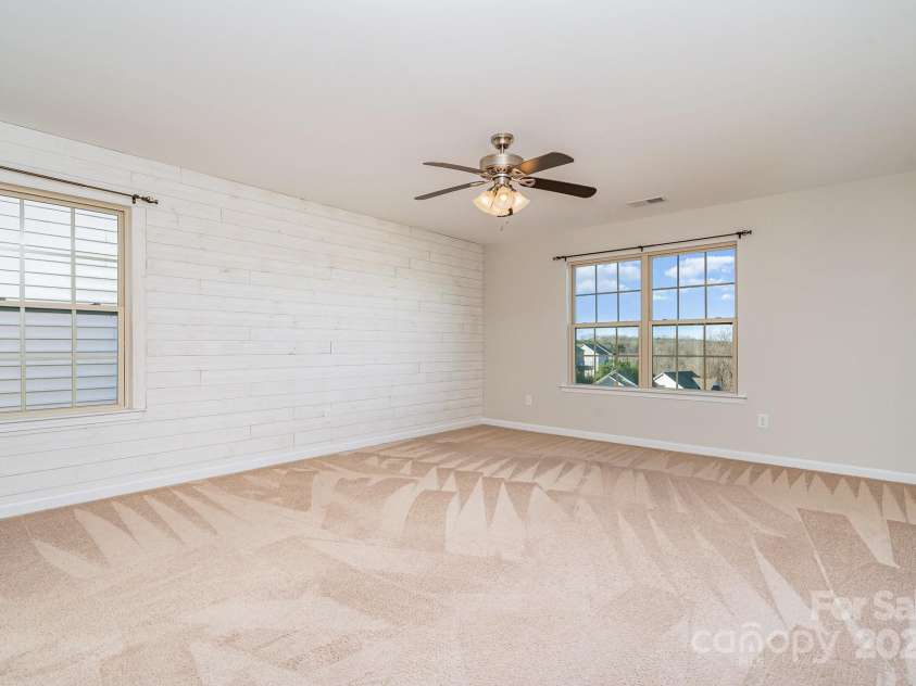 1878 Sapphire Meadow Drive, Fort Mill, SC 29715.  MLS# CAR4209802, YatesRealty ID 4485. Primary bedroom